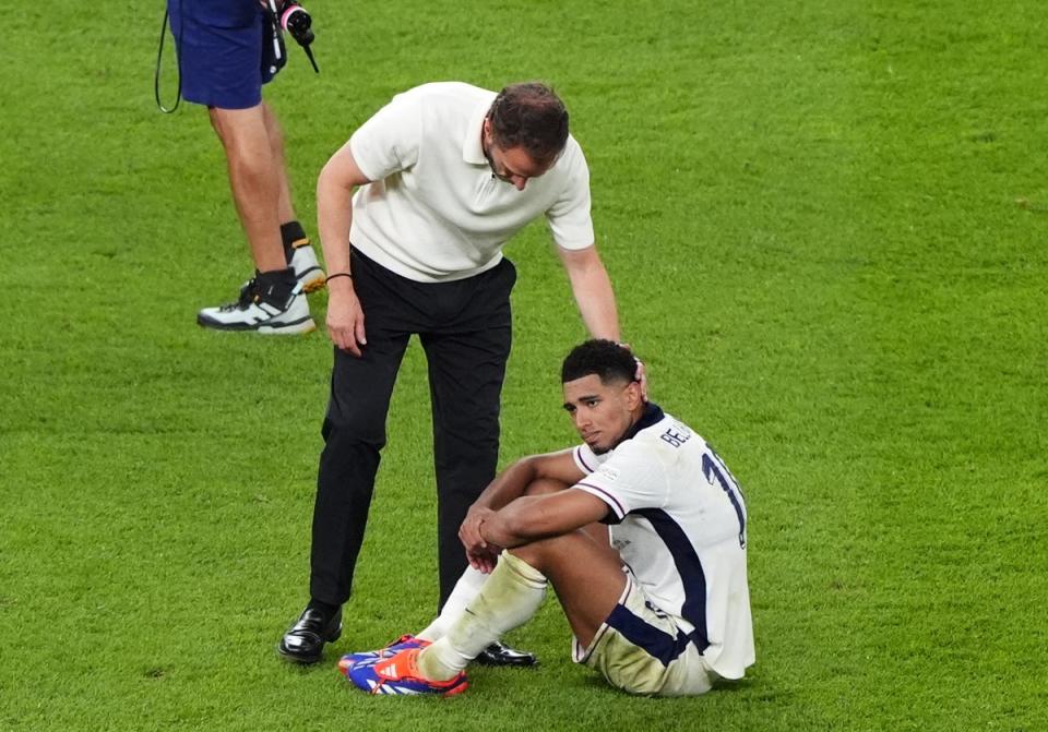 Bellingham y Gareth Southgate lamentaron la derrota final (Andrew Milligan/PA)