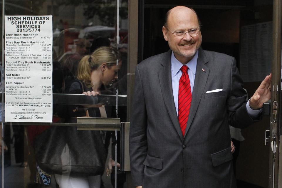 New York City Republican mayoral candidate Joe Lhota exits the polling center after voting in the Republican primary election in the Brooklyn borough of New York September 10, 2013. REUTERS/Brendan McDermid (UNITED STATES - Tags: POLITICS ELECTIONS)