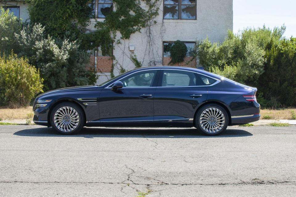 genesis electrified g80