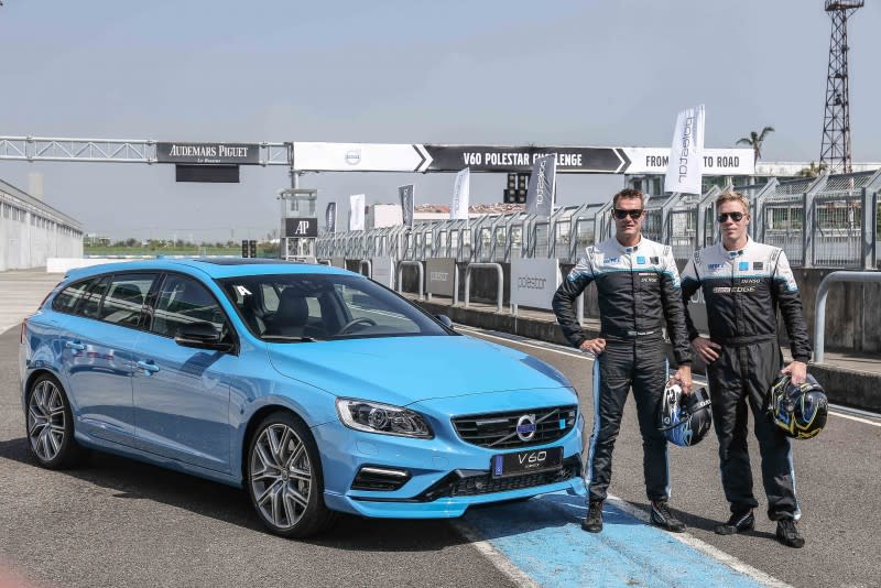 考量賽道安全與讓Volvo V60 Polestar性能發揮淋漓盡致，特別找來兩位WTCC, Polestar Cyan Racing賽車暨研發車手。