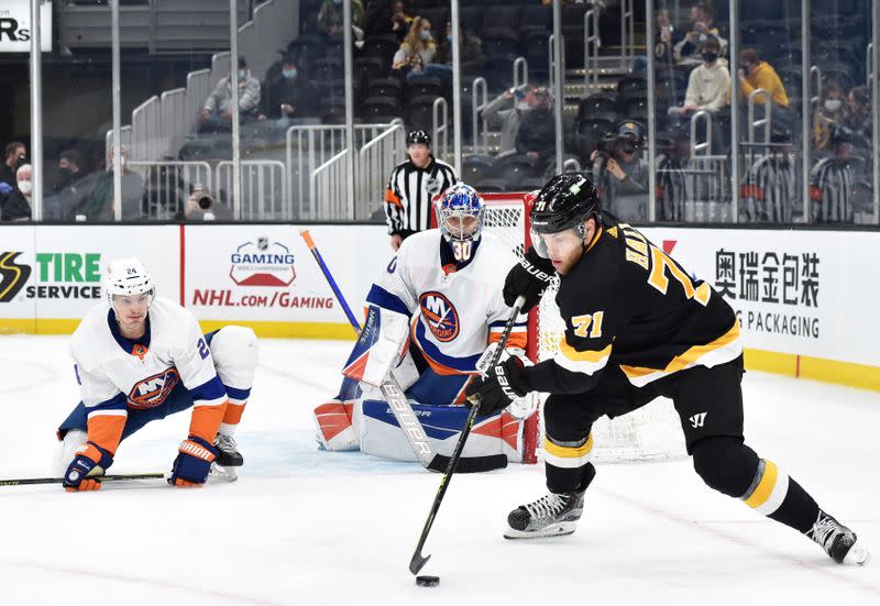 NHL: New York Islanders at Boston Bruins