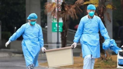 武漢肺炎疫情衝擊澳洲，引發民眾恐慌。（示意圖／翻攝自微博）