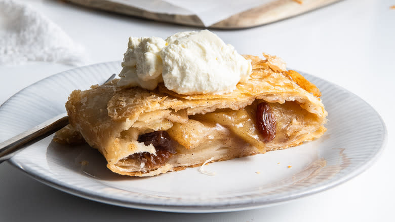 apple strudel slice on plate