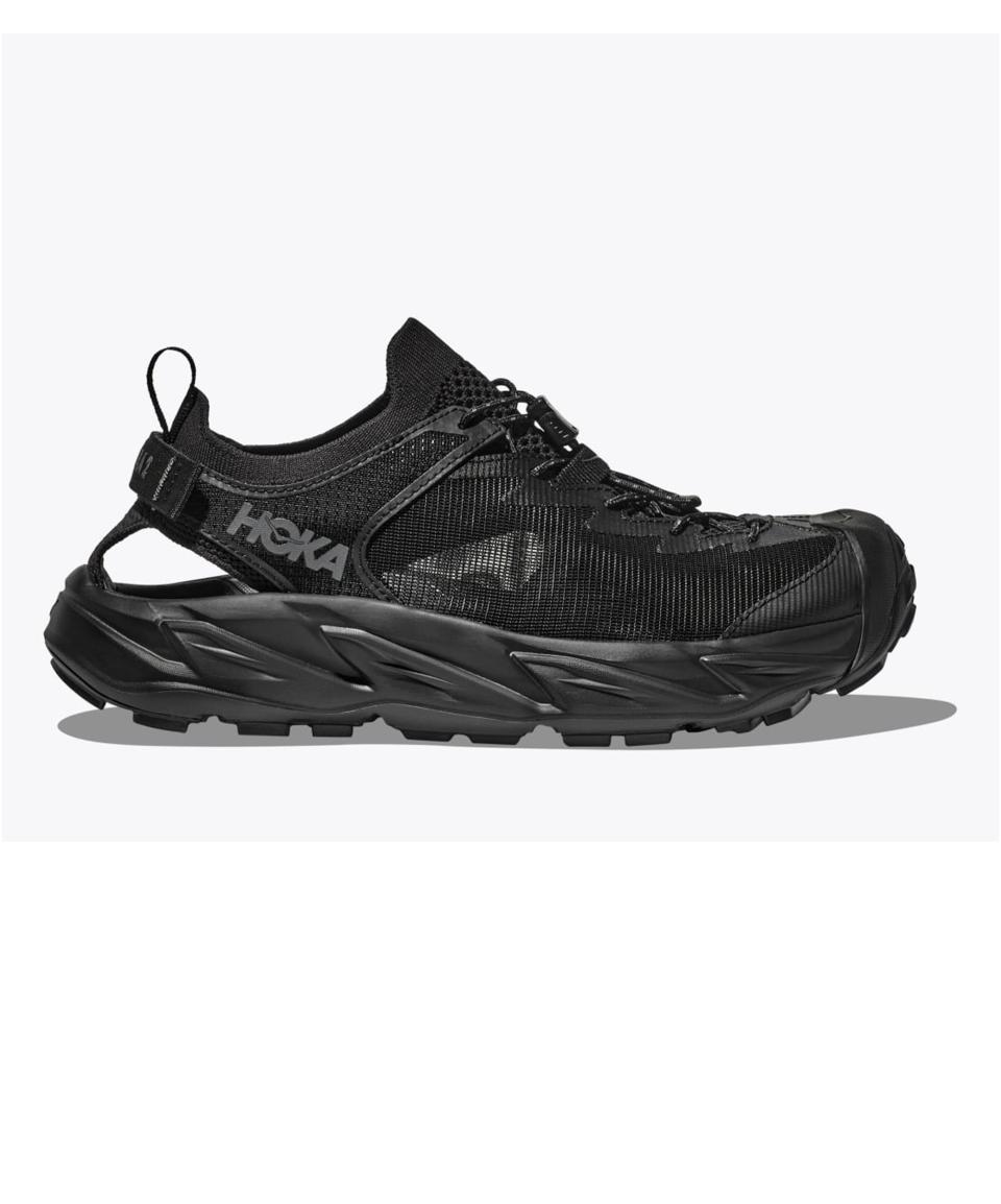 <p><a href="https://go.redirectingat.com?id=74968X1596630&url=https%3A%2F%2Fwww.hoka.com%2Fen%2Fus%2Fwomens-trail-hiking-shoes%2Fhopara-2%2F1147670.html%3Fdwvar_1147670_color%3DBBLC&sref=https%3A%2F%2Fwww.esquire.com%2Fstyle%2Fmens-fashion%2Fg60044435%2Fbest-menswear-march-1-2024%2F" rel="nofollow noopener" target="_blank" data-ylk="slk:Shop Now;elm:context_link;itc:0;sec:content-canvas" class="link ">Shop Now</a></p><p>Hopara 2 Sneakers</p><p>hoka.com</p><p>$135.00</p>