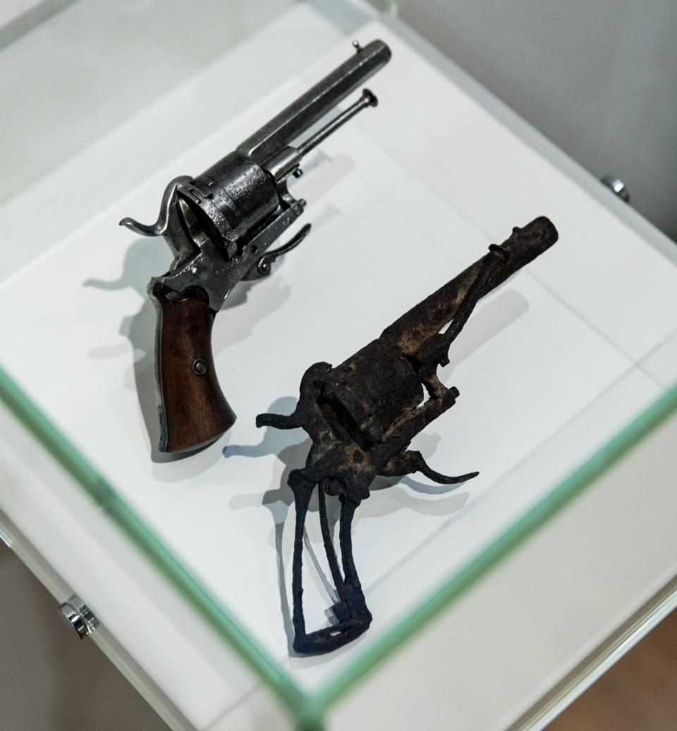 A photo taken on July 12, 2016 at the Van Gogh Museum in Amsterdam shows the weapon which the painter supposedly used to kill himself. Amsterdam's renowned Van Gogh Museum unveiled a new exhibition on July 12 focusing on Vincent's final 18 months of mental anguish before he shot himself in 1890, including the suspected gun he used in his suicide.&nbsp;