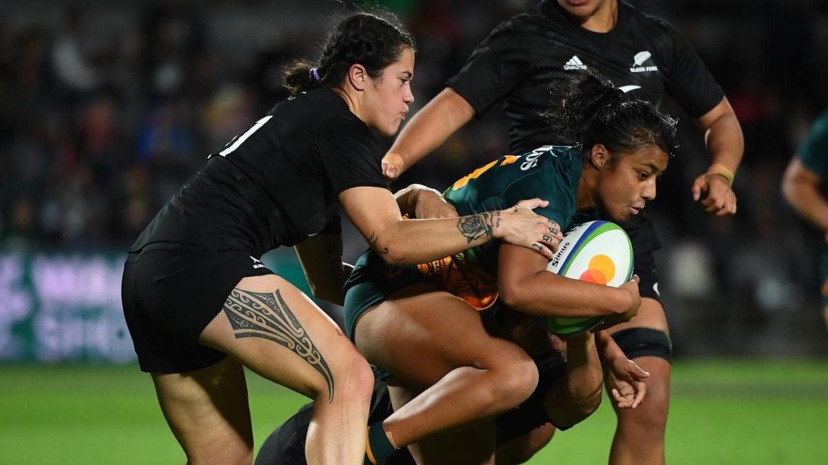 Moleka, l’adolescent des Wallaroos, se prépare pour un match de rugby contre la France