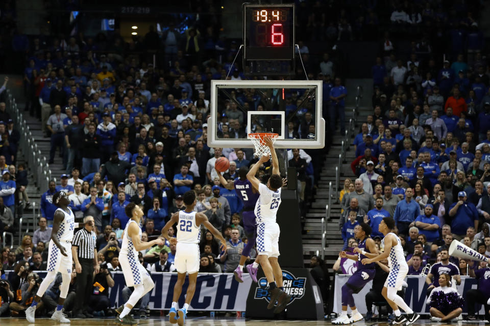 Kansas State’s Barry Brown beat Kentucky with a driving layup with 19 seconds to play in the Sweet 16. (Getty)