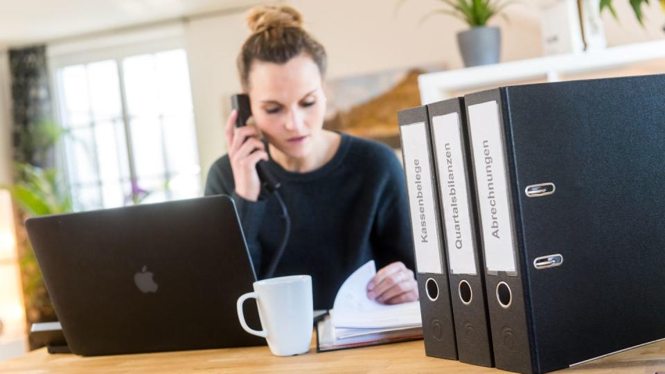 Erkennt das Finanzamt bestimmte Posten nicht an, können Verbraucher nach Musterprozessen mit ähnlicher Sachlage suchen.