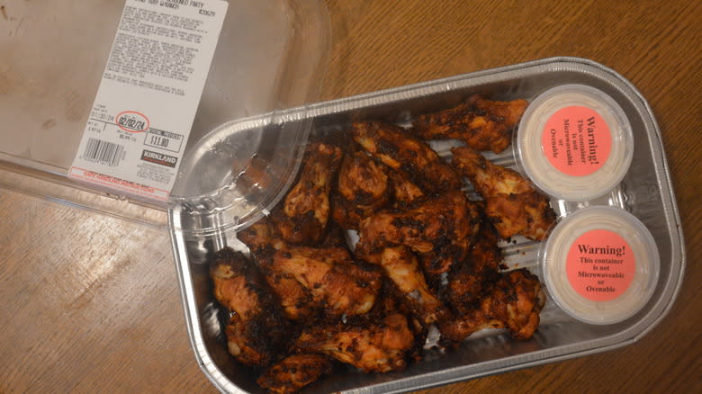 tray of kirkland deli wings