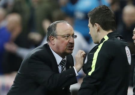 Britain Soccer Football - Newcastle United v Burton Albion - Sky Bet Championship - St James' Park - 5/4/17 Newcastle United manager Rafael Benitez reacts after Matt Ritchie's penalty is disallowed Mandatory Credit: Action Images / Ed Sykes Livepic