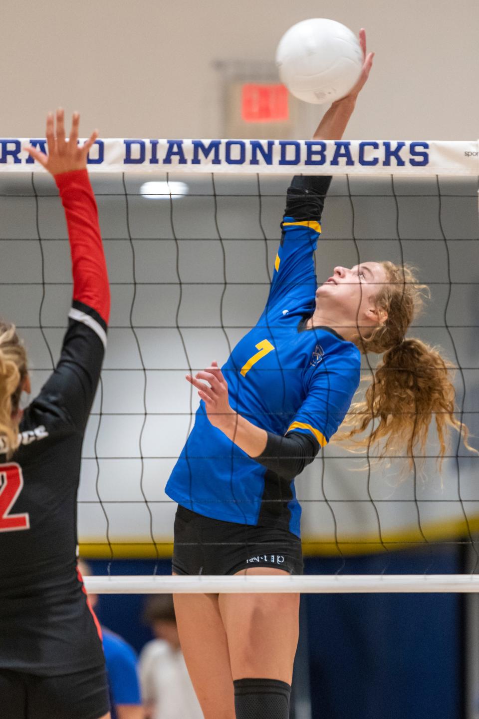 Serrano’s Madison DiGiorgio spikes the ball against Oak Hills on Tuesday, Sept. 27, 2022. The Diamondbacks swept and improved to 17-0 on the season.