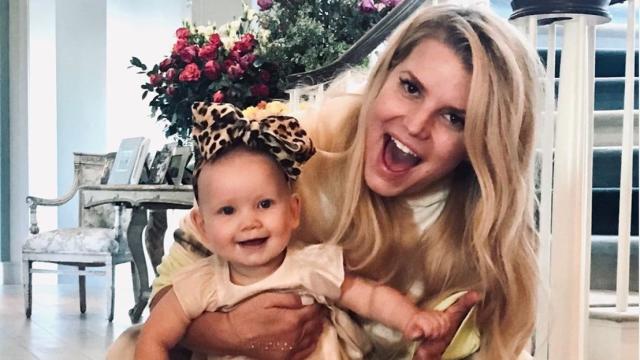 Jessica Simpson finally confirms pregnancy after months of baby