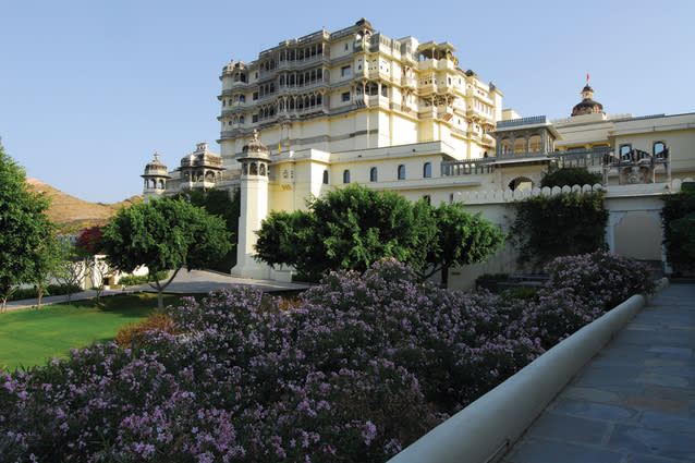 Devi Garh by lebua Udaipur - Over the years, the clifftop hotel has been refurbished to reflect a more contemporary design. While local marbles and semi-precious stones have been used in its minimalistic décor, the ancient sandstone exterior has been left intact, and the result is breathtaking. If you’re looking for A-class luxury, check into the 1,200sq ft Devi Garh Suite.