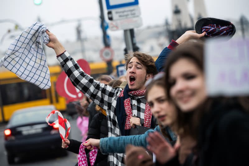 Teachers, parents and students widened their series of protests for higher wages for teachers