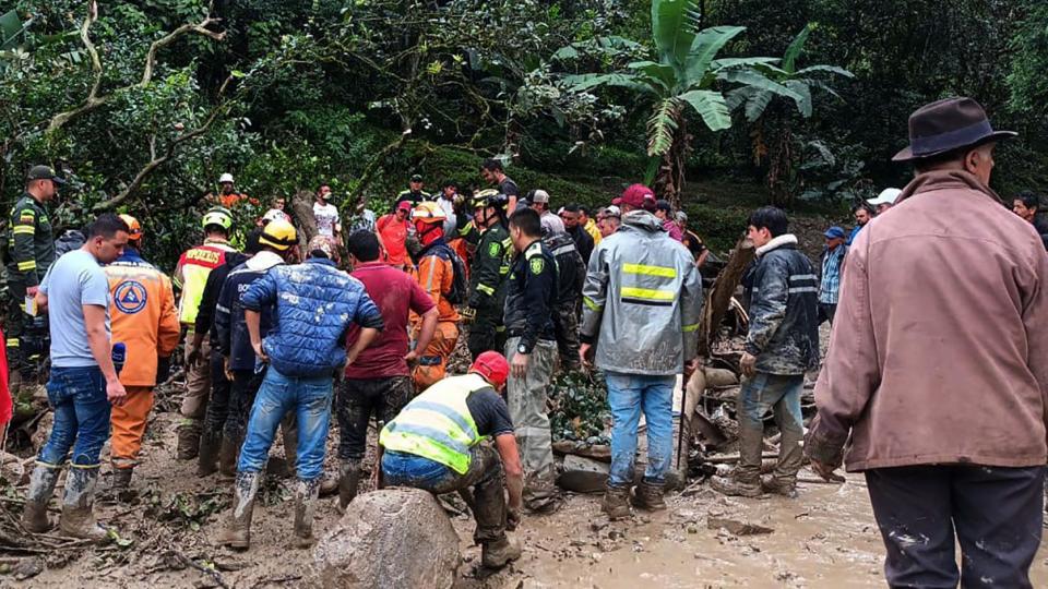 Rescatistas en Colombia