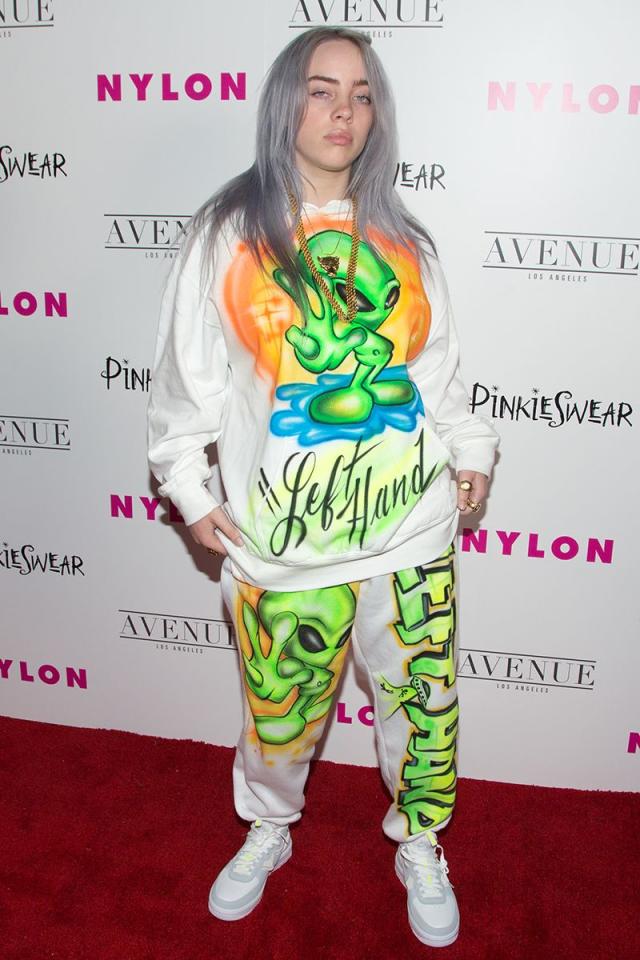 Billie Eilish is giving Avril Lavigne sk8er boi vibes in a tie and baggy  jeans