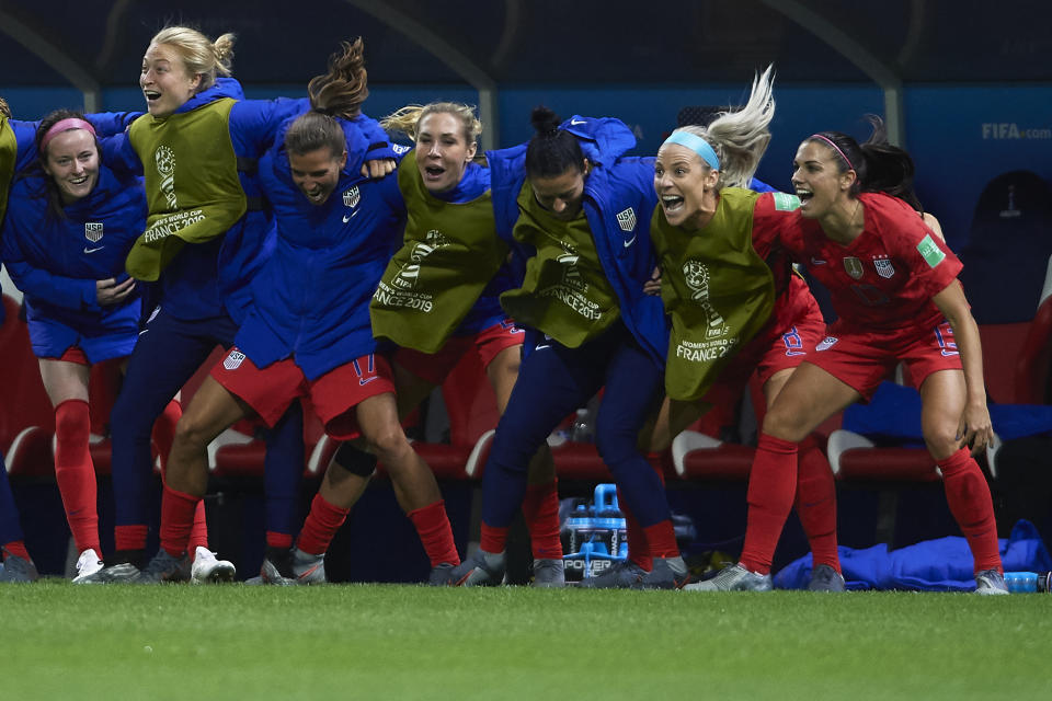 REIMS, FRANCE - JUNE 11: Alex Morgan of USA celebrates after scoring her team's twelfth goal with his teammates during the 2019 FIFA Women's World Cup France group F match between USA and Thailand at Stade Auguste Delaune on June 11, 2019 in Reims, France. (Photo by Quality Sport Images/Getty Images)