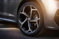 <p>Volkswagen's other notable upgrades to its mid-size sedan have to do with the equipment it offers. An 8.0-inch touchscreen with Apple CarPlay and Android Auto (along with SiriusXM satellite radio) is now standard.</p>
