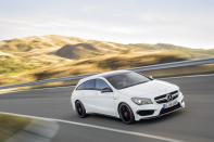 <p>Den zweifelhaften ersten Platz belegt in dieser Kategorie der Mercedes-AMG GLA 45 4Matic Speedshift DCT 7g-TRONIC (280 kW), der ab 56.852 Euro zu haben ist. Rechnet man den Verbrauch plus die monatlichen Kosten zusammen, belaufen sich die Gesamtausgaben auf stolze 1105 Euro pro Monat oder 88,40 Cent pro Kilometer. (Bild: Daimler) </p>