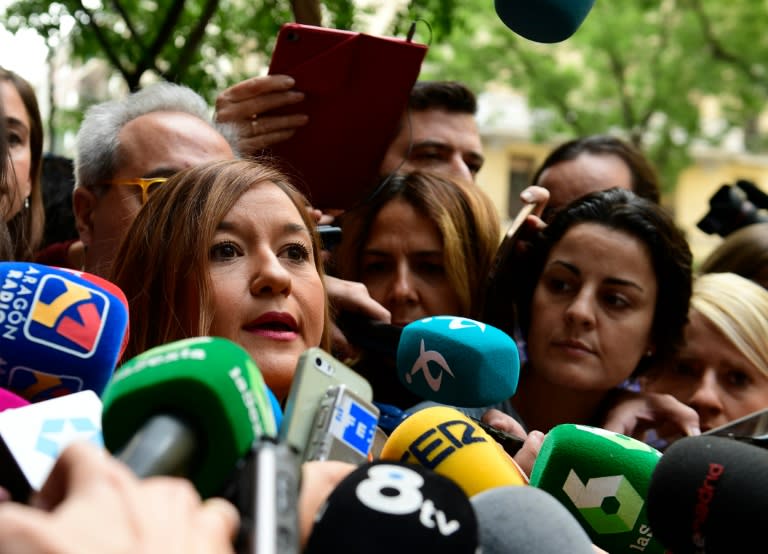 President of the Socialist Party's Federal Committee Veronica Perez (L) speaks to journalists as she arrives at the PSOE headquarters before an extraordinary meeting on September 29, 2016