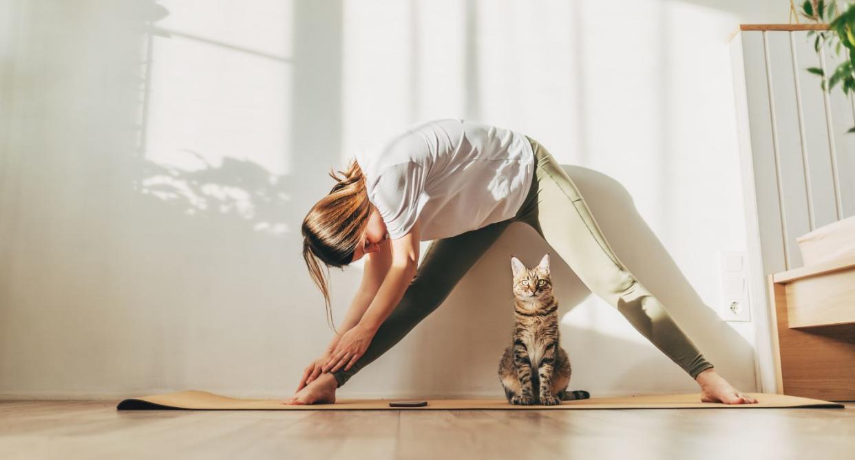 At home winter exercise. (Getty Images)