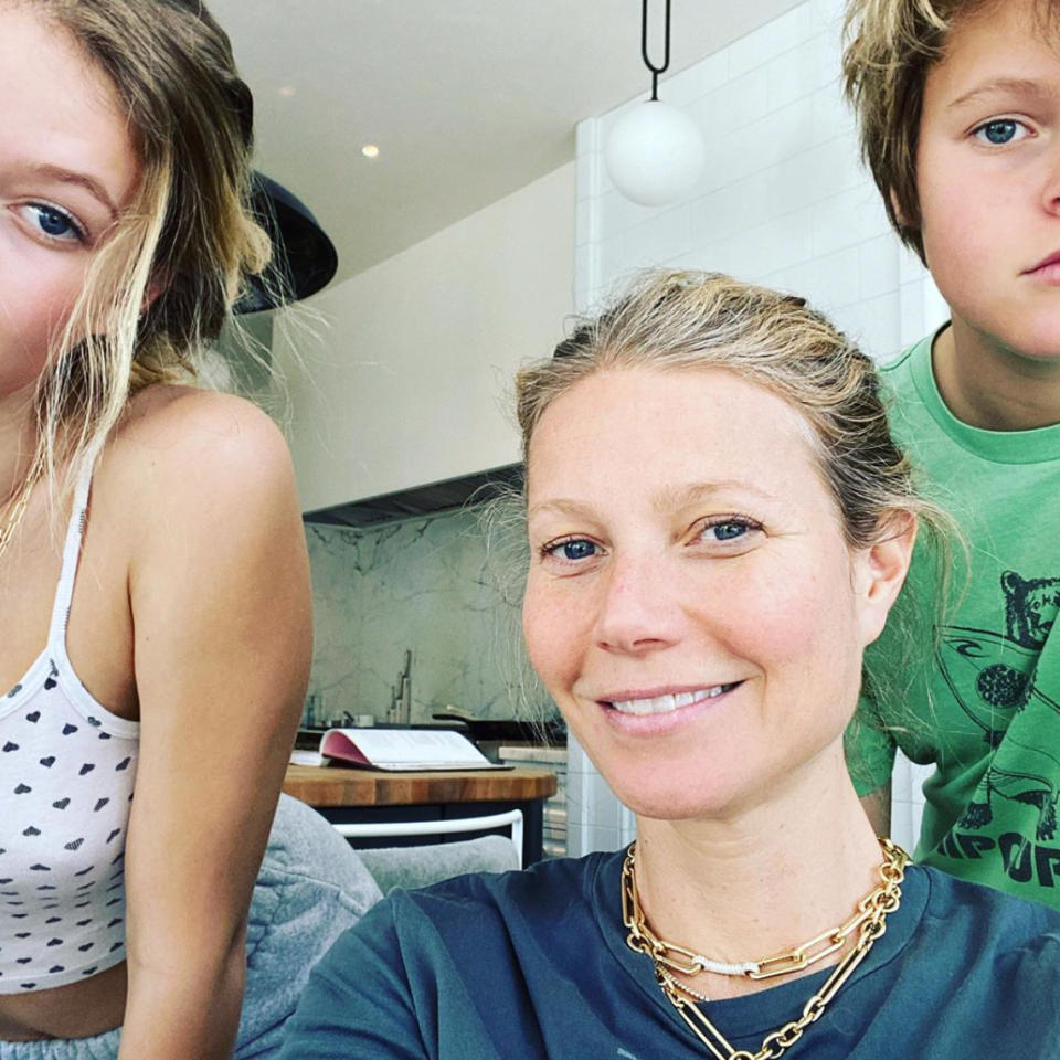 The 'Apple' Doesn't Fall Far From the Tree! See Photos of Gwyneth Paltrow's Lookalike Daughter