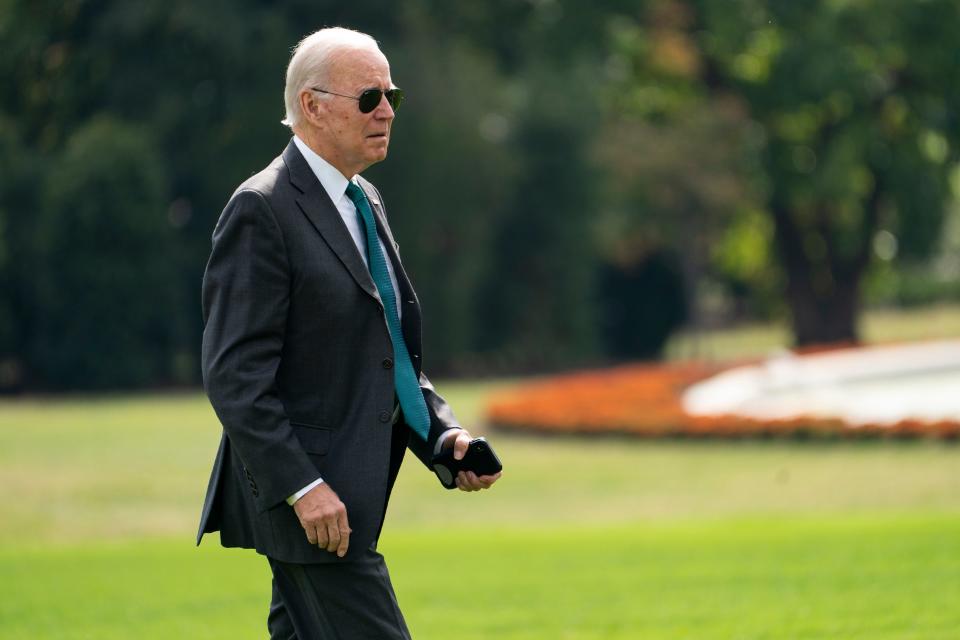 President Joe Biden walks toward the Oval Office after arriving on the South Lawn of the White House, Monday, Oct. 17, 2022, in Washington. (AP Photo/Evan Vucci) ORG XMIT: DCEV103