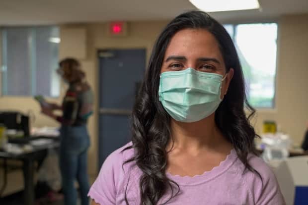 Registered nurse and program co-lead Raquel De Queiroz says the program is meant to remove as many barriers as possible for those who might otherwise have difficulties getting the vaccine.