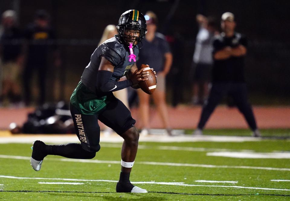 Quarterback Air Noland completed 66.5% of his 224 pass attempts for 2,140 yards, throwing 22 touchdowns and nine interceptions as a senior at Langston Hughes High School, according to MaxPreps.