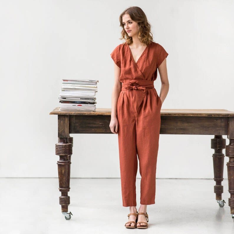 Find this notPERFECTLINEN long wrap linen jumpsuit for $112 on <a href="https://fave.co/2KakWBO" target="_blank" rel="noopener noreferrer">Etsy</a>.