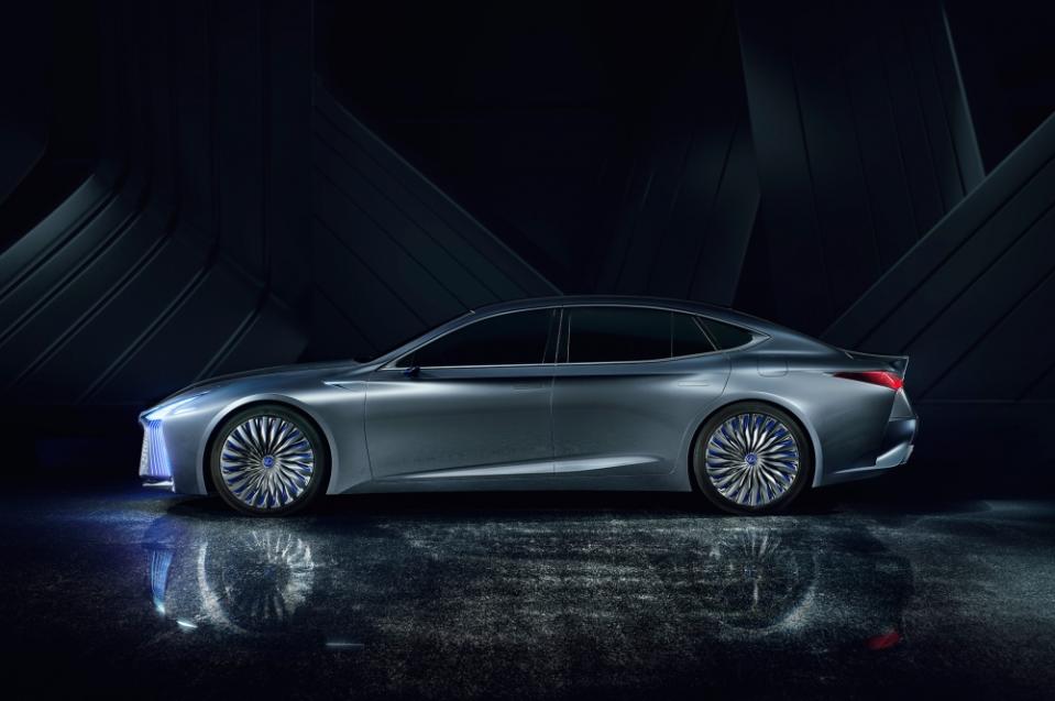 展望未來 預計2025年達成全面自動駕駛 Lexus LS+ Concept