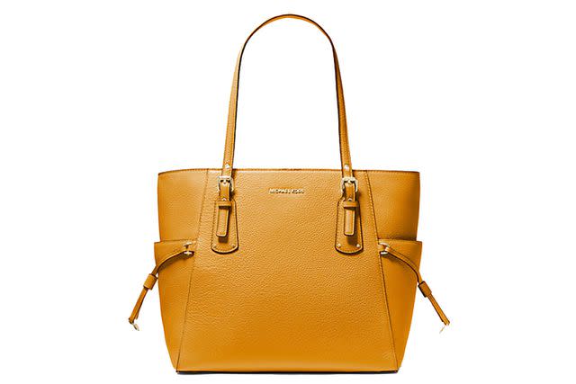 <p>Michael Kors</p>