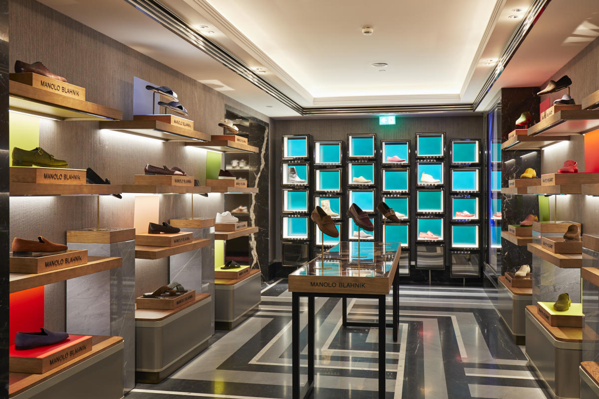 Louis Vuitton Opens First Dedicated Men's Store in Tokyo – WWD