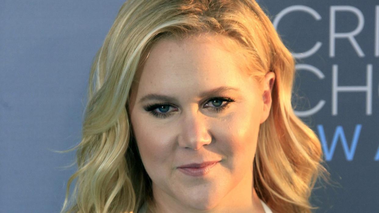 Amy Schumer geht es besser, aber die Komikerin muss sich weiter schonen. Foto: Nina Prommer/EPA