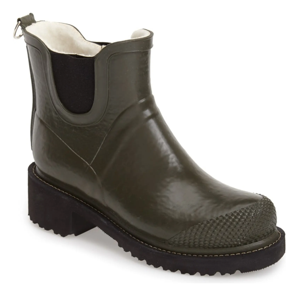 Ilse Jacobsen 'Rub 47' Short Rain Boot in Army (Photo via Nordstrom)