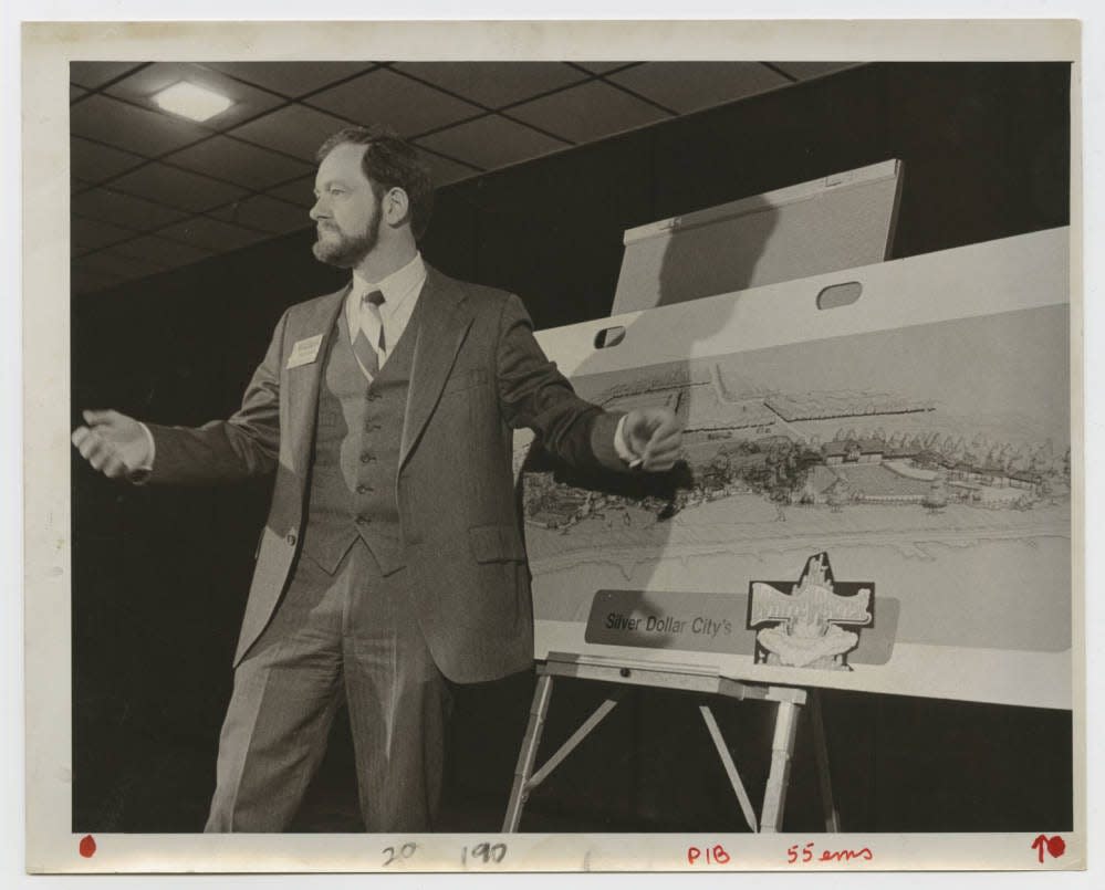 Peter Herschend, then vice president of marketing for Silver Dollar City, Inc., unveiling details of the new White Water project in November of 1979.