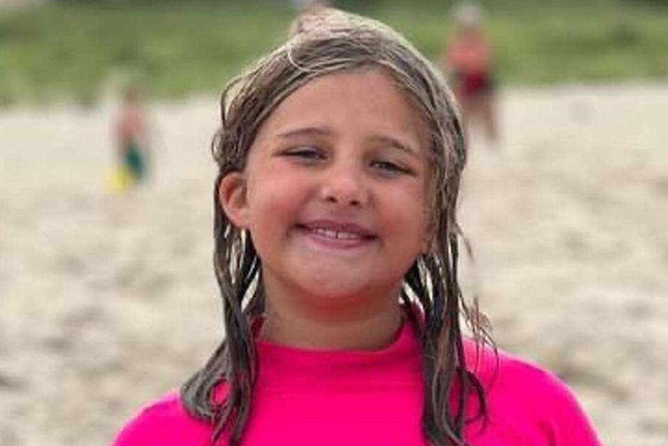 Charlotte Sena Police search for missing girl, 9, believed abducted