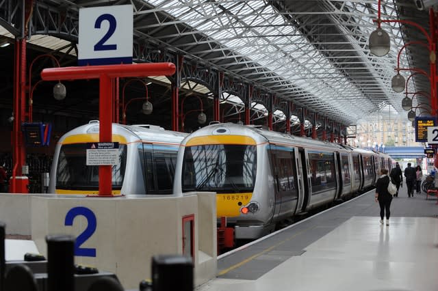 In December 2016, Chiltern Railways began operating trains between London Marylebone and Oxford city centre on a newly established rail link