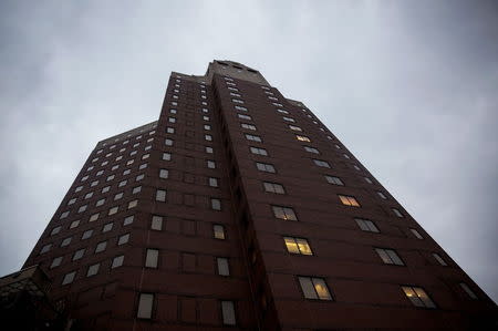 A building that will reportedly house the Presidential campaign headquarters of former Secretary of State Hillary Clinton is seen in the Brooklyn Heights neighborhood of New York April 3, 2015. REUTERS/Eric Thayer