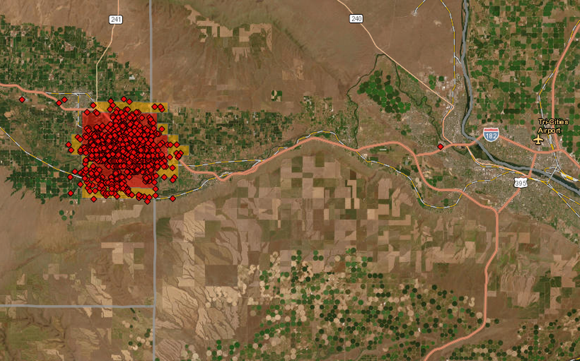 Red diamonds show where Japanese beetles have been captured, in eastern Yakima and Benton counties. The expanded quarantine boundary is shown in yellow.