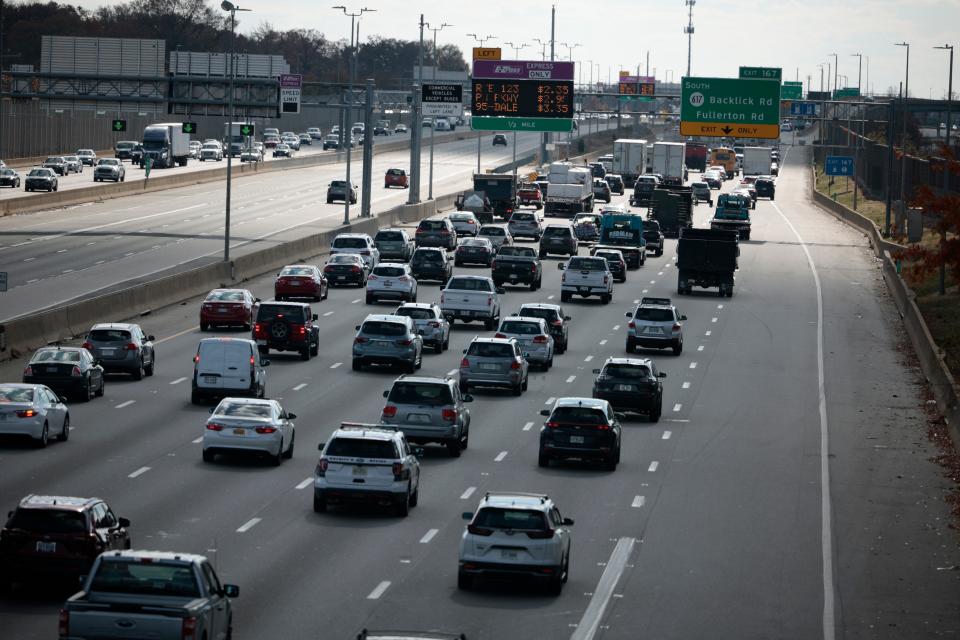 Traffic travels southbound along I-95 on November 23, 2021 in Springfield, Virginia. (Photo by Anna Moneymaker/Getty Images)