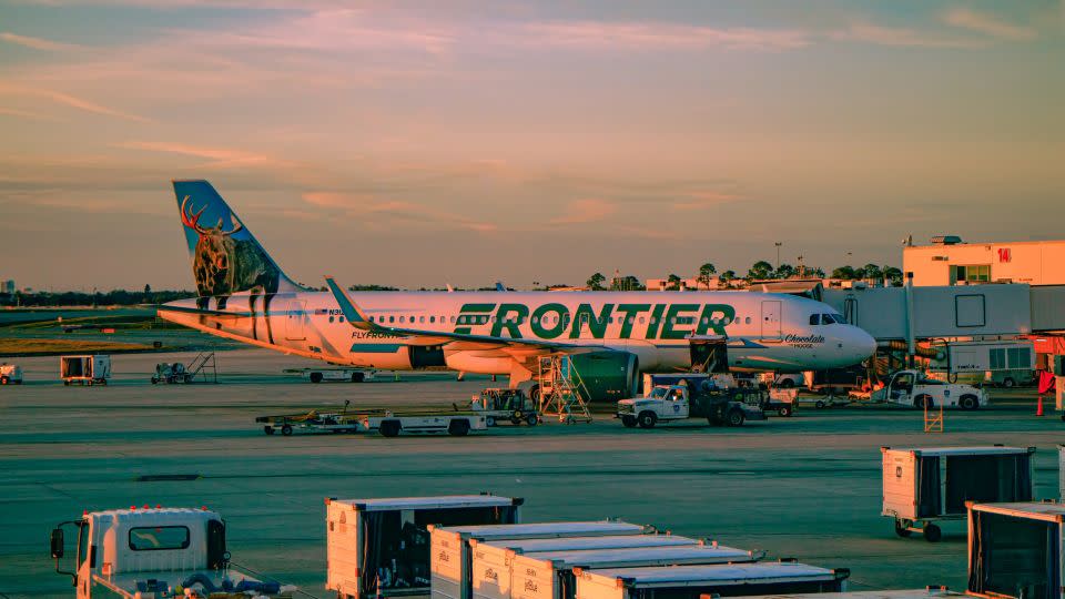 Frontier Airlines - Devasahayam Chandra Dhas/iStock Photos