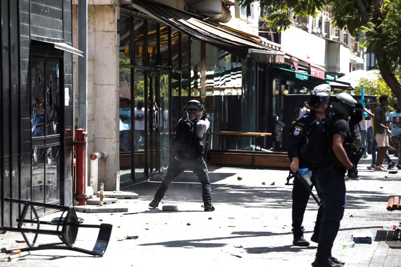 Violent demonstrations by Eritrean asylum seekers in Tel Aviv