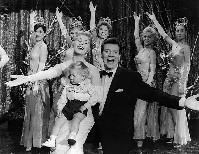 Shirley Jones, Steven Stocker and Max Bygraves, Bobbikins, 1959