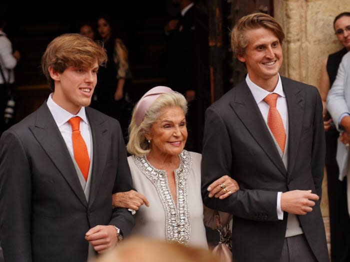 Beatriz de Orleans con sus nietos