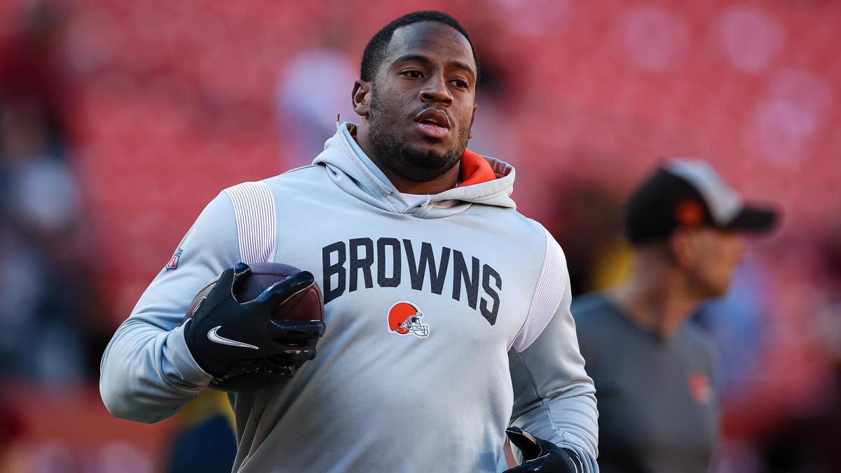 Is Nick Chubb a safe pick in 2023 fantasy drafts? Yahoo Sports