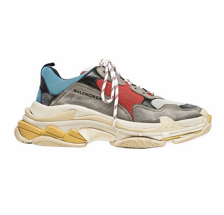 Balenciaga's latest sneakers cost $550, they look like a dog has chewed  them, and yet they are sold out. - Luxurylaunches