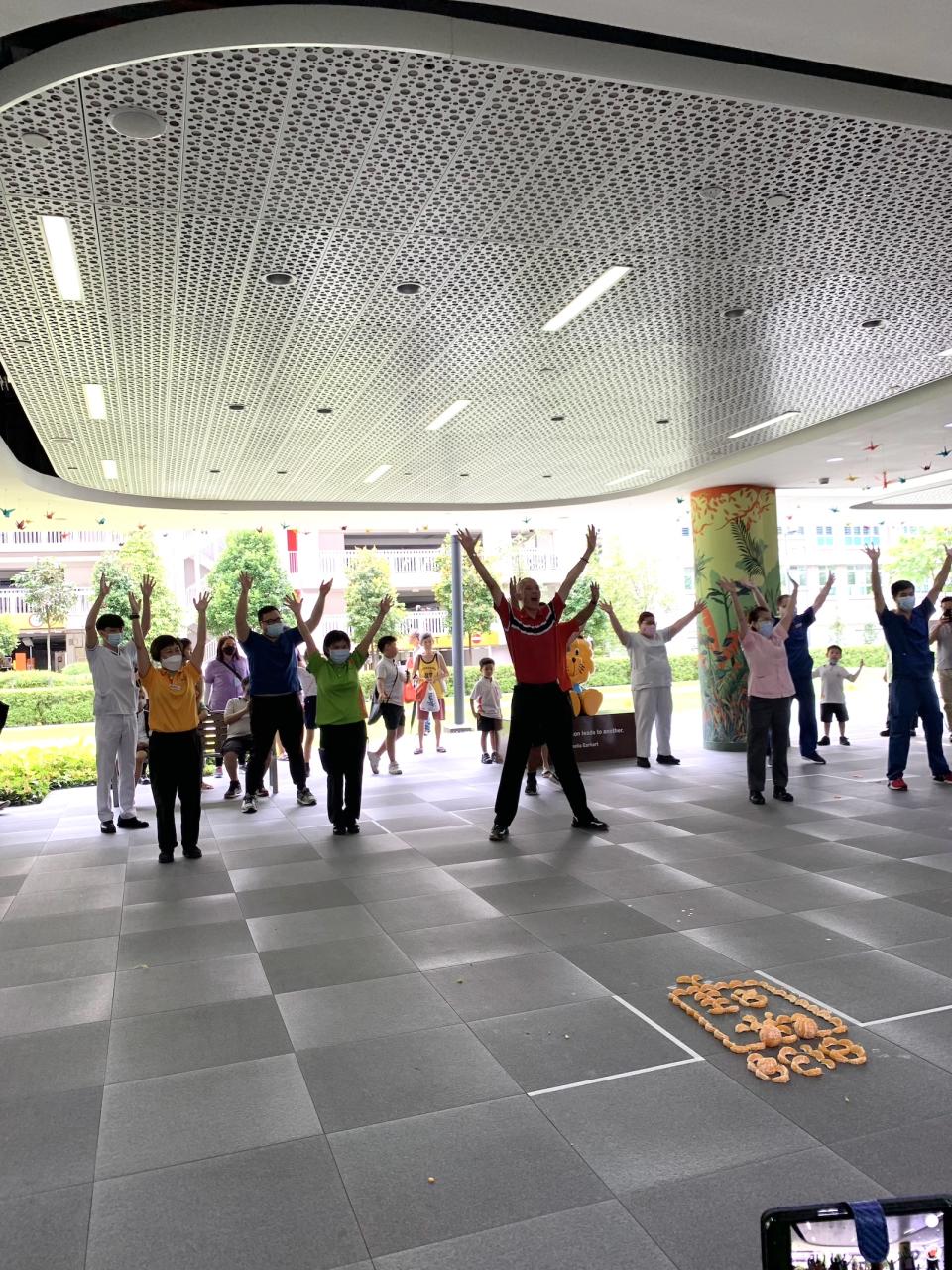 Uncle Raymond performed his choreography with eight staff members at Sengkang Community Hospital on Friday (3rd February).