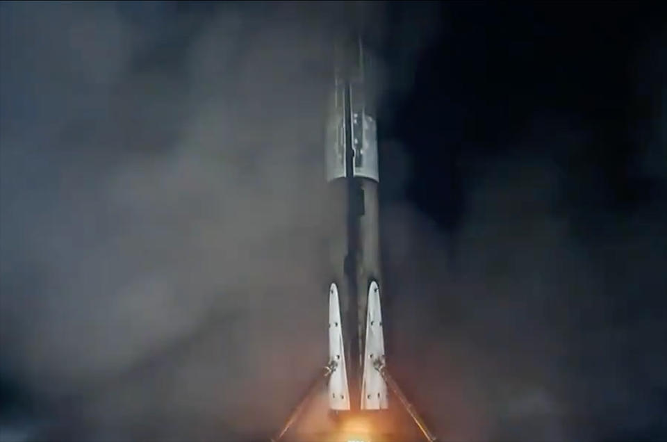 A SpaceX Falcon 9 rocket's first stage lands on the droneship 