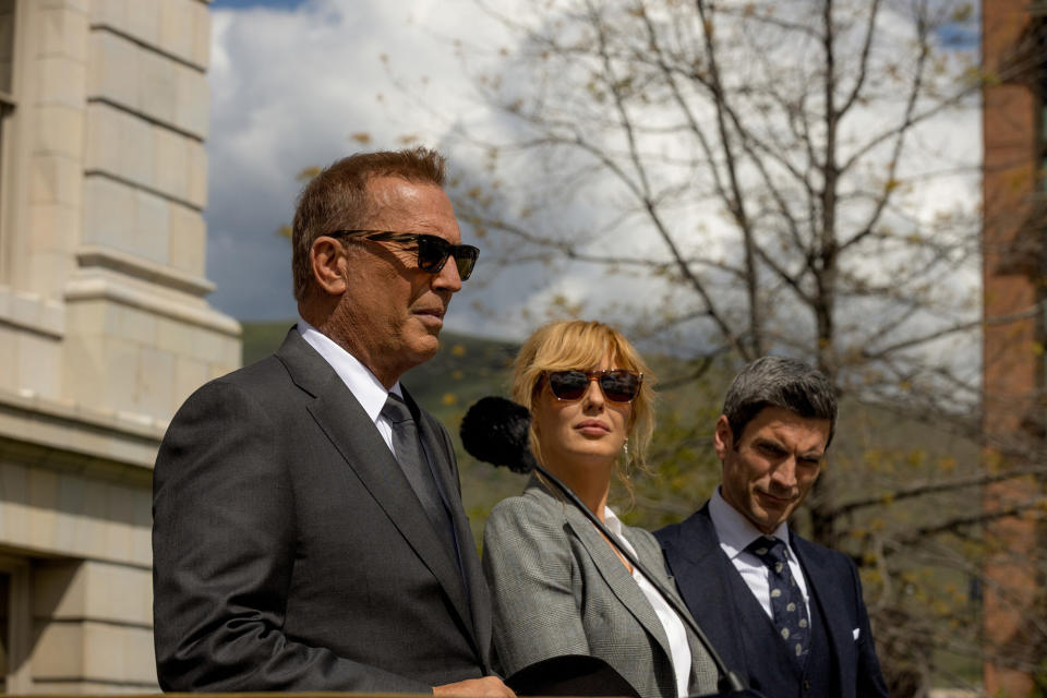 From left: Costner, Reilly, and Wes Bentley in 